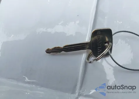 2010 Toyota Tacoma из США, поврежденный, VIN 5TETX4CN8AZ744194